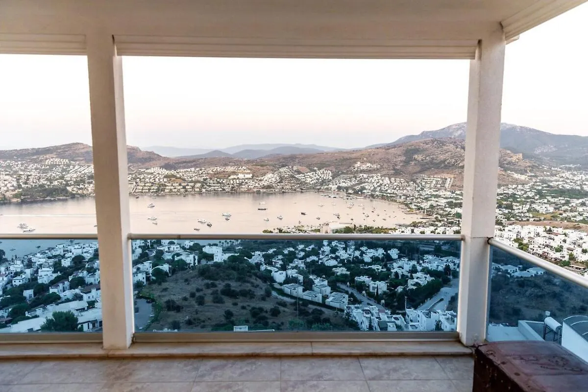 Stunning Sea View Duplex Apartment In Gundogan Bodrum 0*,